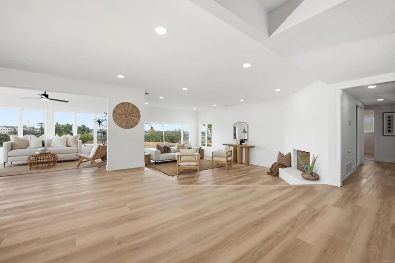 Photo 2 of 6111 Del Cerro Boulevard