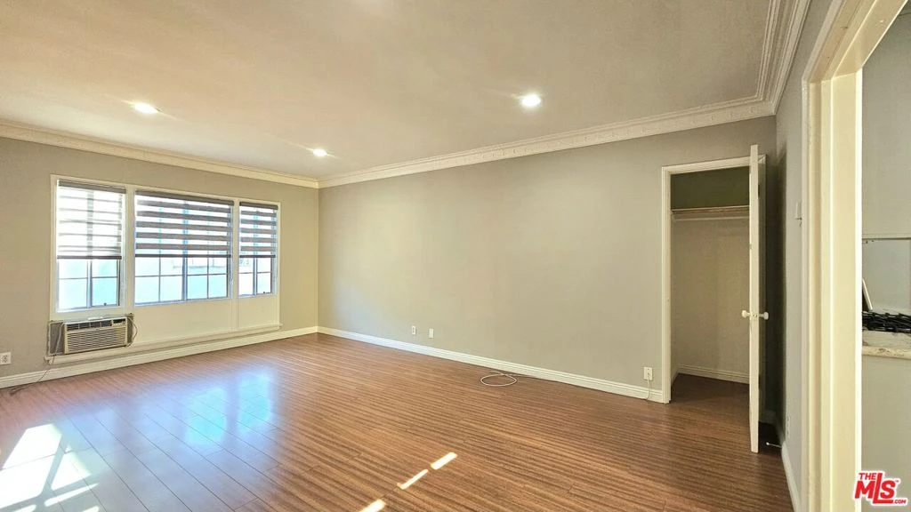 Interior 1