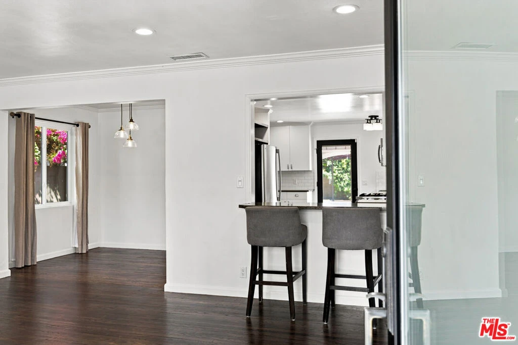 Interior 2