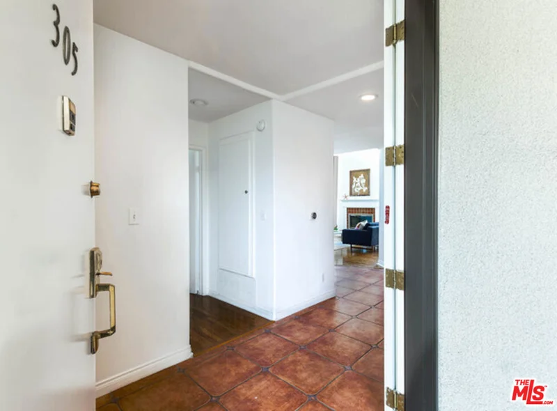 Photo 2 of 1240 S Corning Street 305