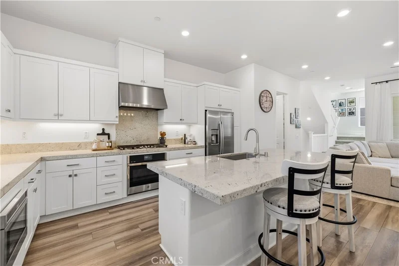 27420 Horizon View, Valencia, CA 91381