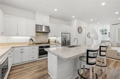 27420 Horizon View, Valencia, CA 91381
