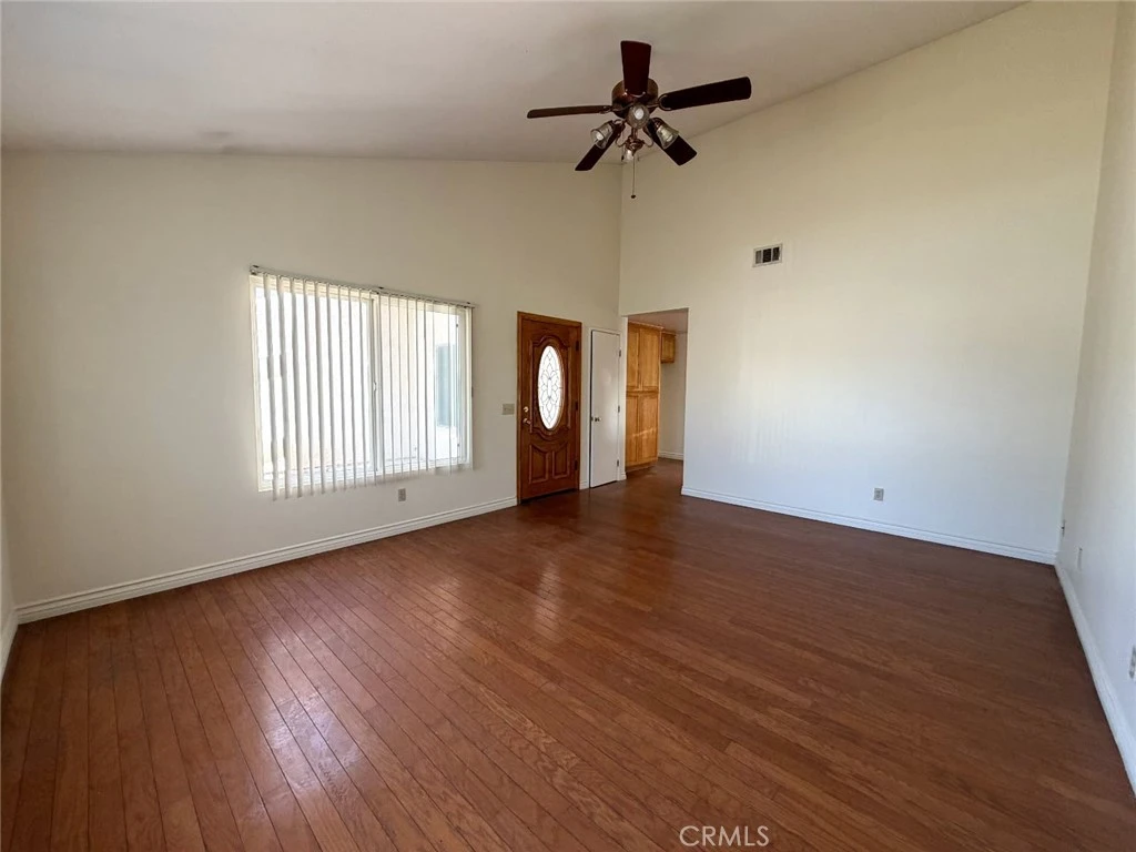 Interior 3