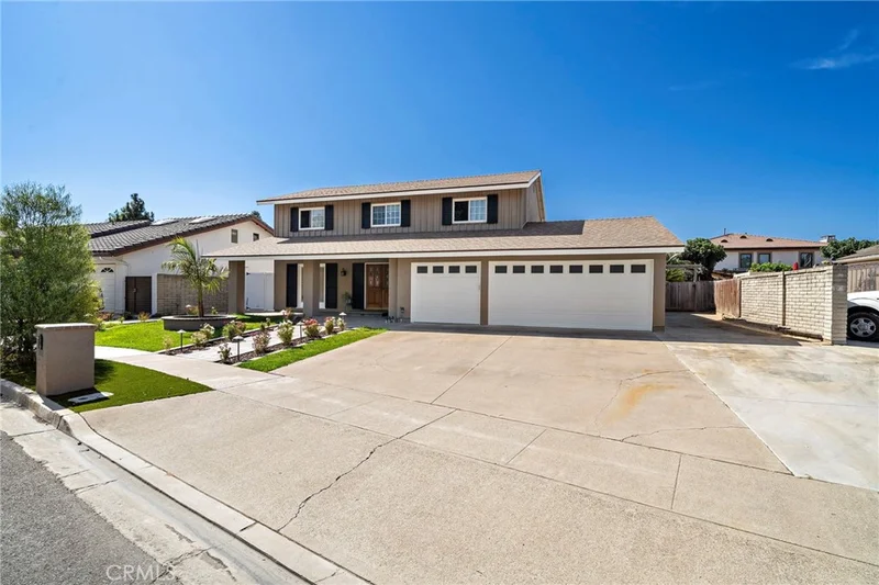 Photo 2 of 9972 Aster Circle