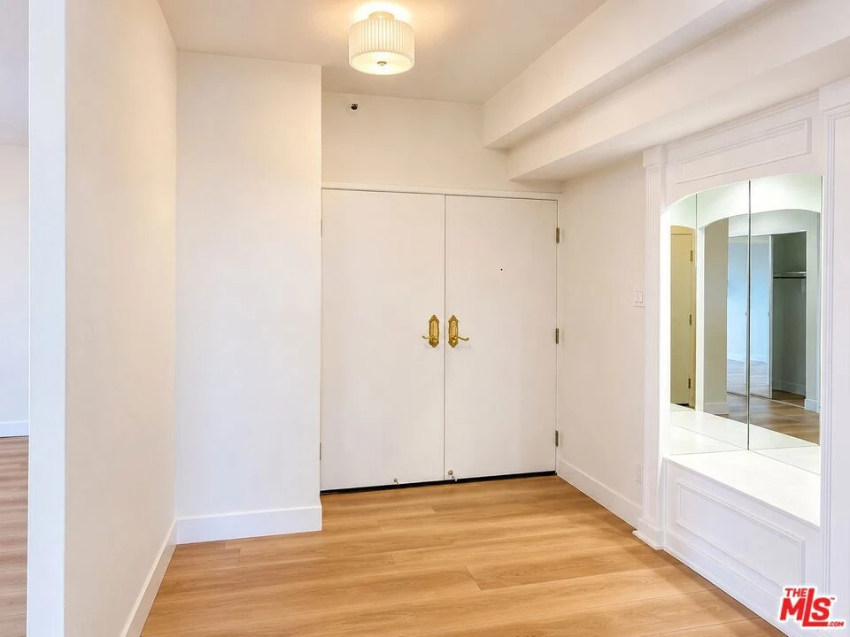 Interior 1