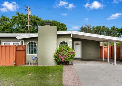 688 Woodhams Road, Santa Clara, CA 95051