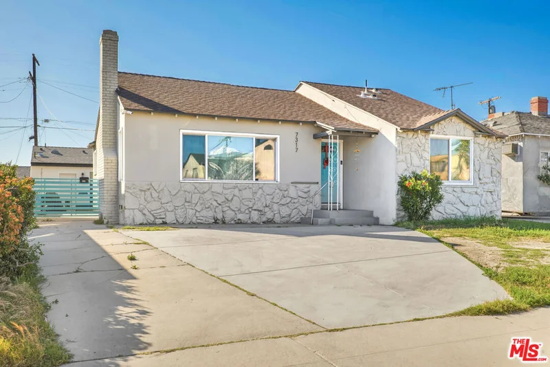 7317 Tujunga Avenue, Los Angeles, CA 91605
