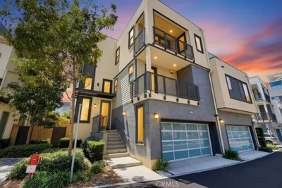 162 Bowery, Irvine, CA 92612
