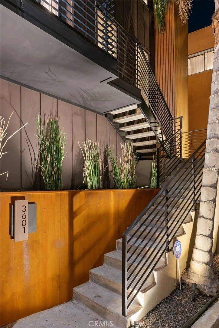 Interior 3