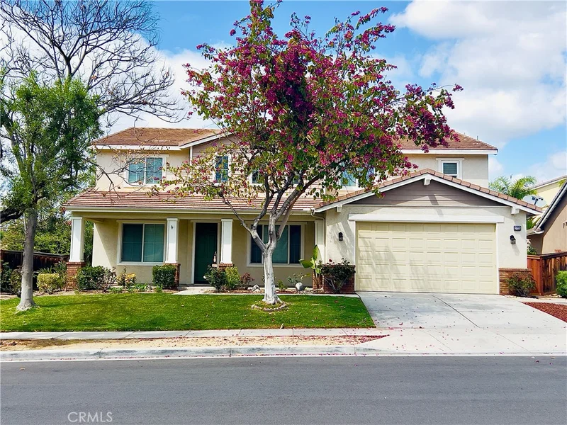 Photo 2 of 17231 Greentree Drive