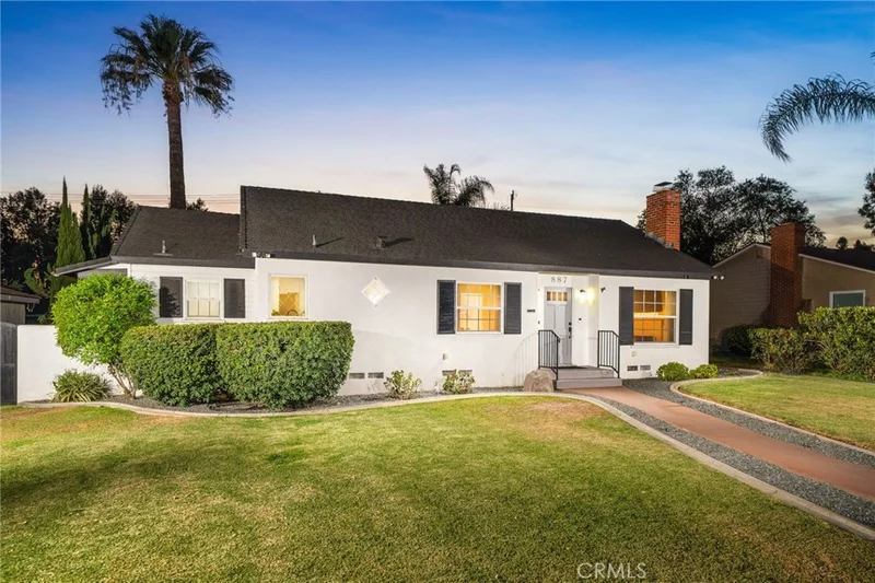 887 N 1st Avenue, Upland, CA 91786