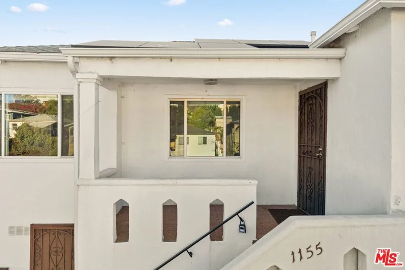 Photo 2 of 1155 Miller Avenue