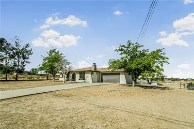 11694 Pepper Street, Hesperia, CA 92345