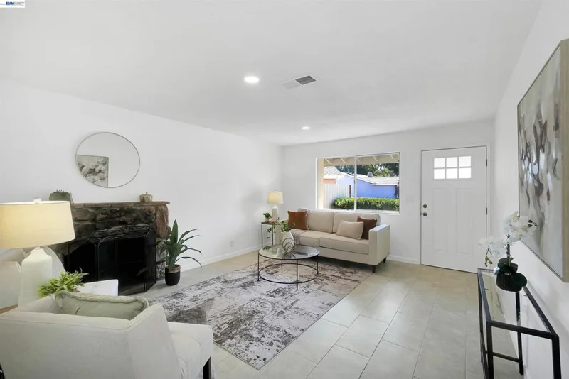 Photo 2 of 32321 Pollux Ct