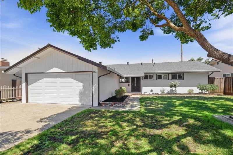 Photo 2 of 2123 Pruneridge Avenue