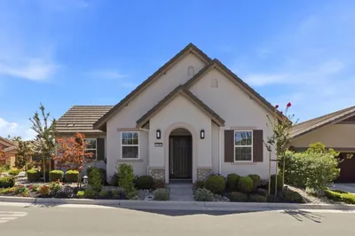 1181 Mcclellan Street, Hollister, CA 95023