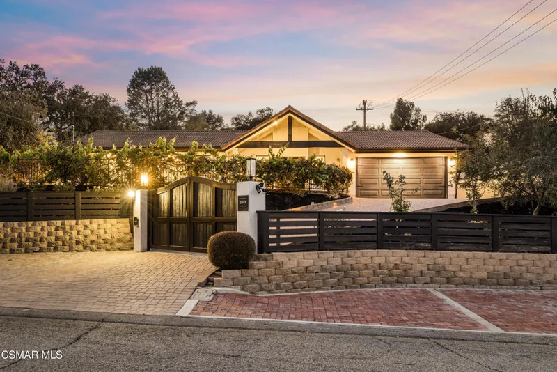 1049 Calle Las Trancas, Thousand Oaks, CA 91360