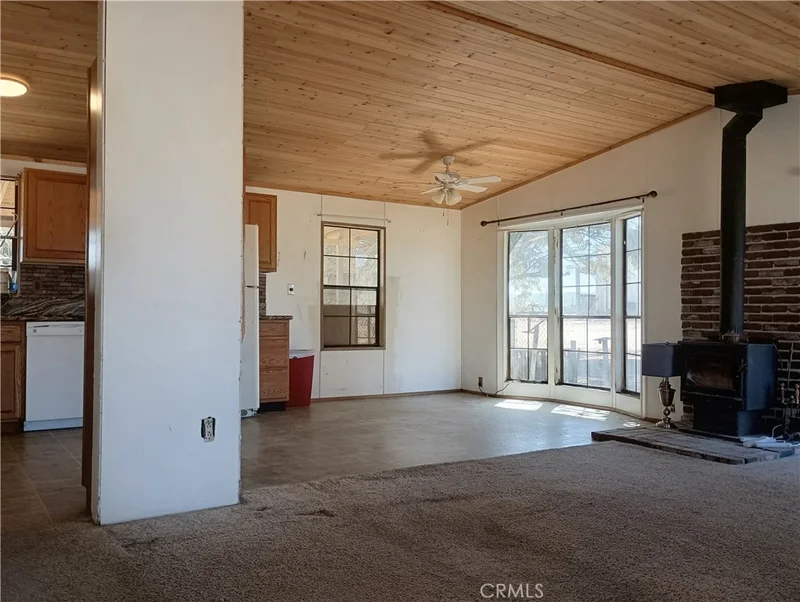 Photo 2 of 7139 Amestoy Road