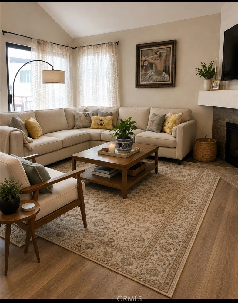 Interior 3