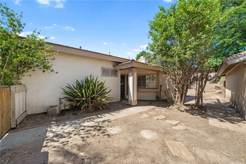 Photo 2 of 30522 Iron Bark Court
