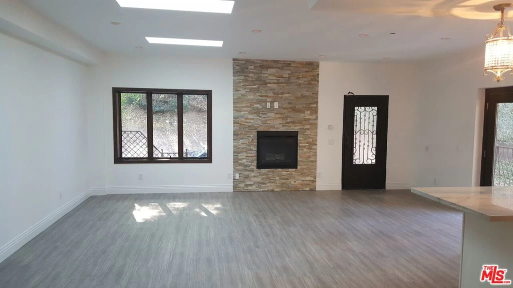 Interior 2