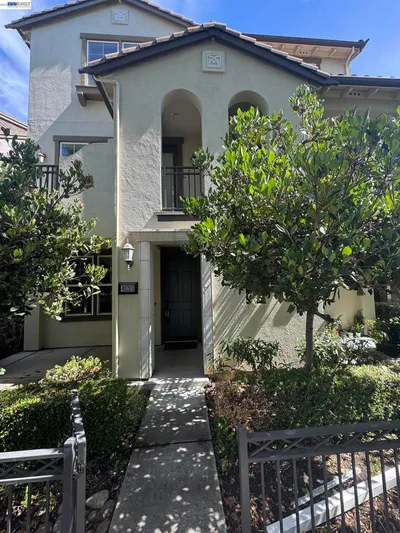 40203 Antigua Rose Ter, Fremont, CA 94538