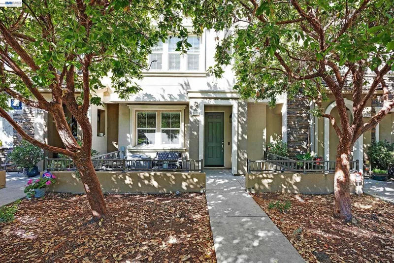 2283 Gibbons St, Hayward, CA 94541
