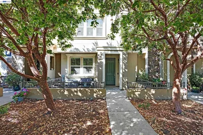 2283 Gibbons St, Hayward, CA 94541