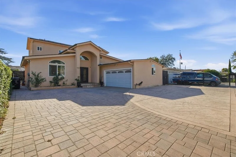 6525 Mary Ellen, Los Angeles, CA 91401