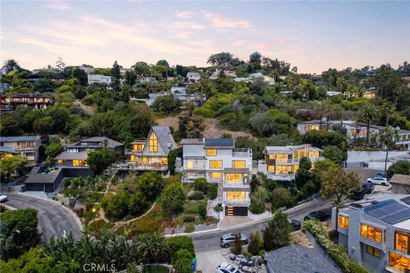 Photo 2 of 1414 Mar Vista