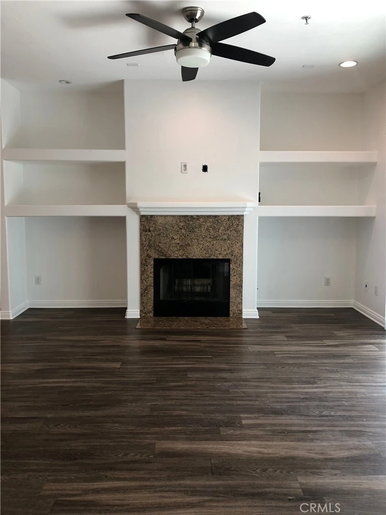 Interior 4