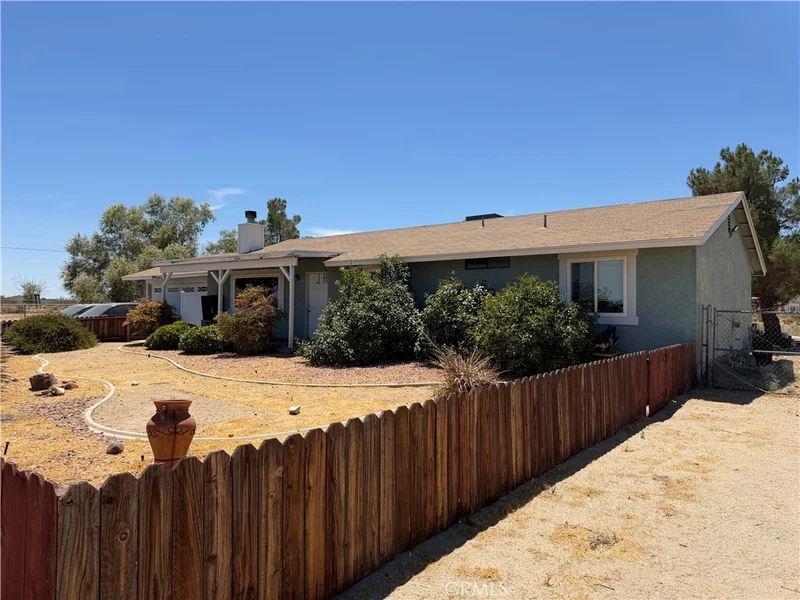 Photo 2 of 11540 E Avenue R2