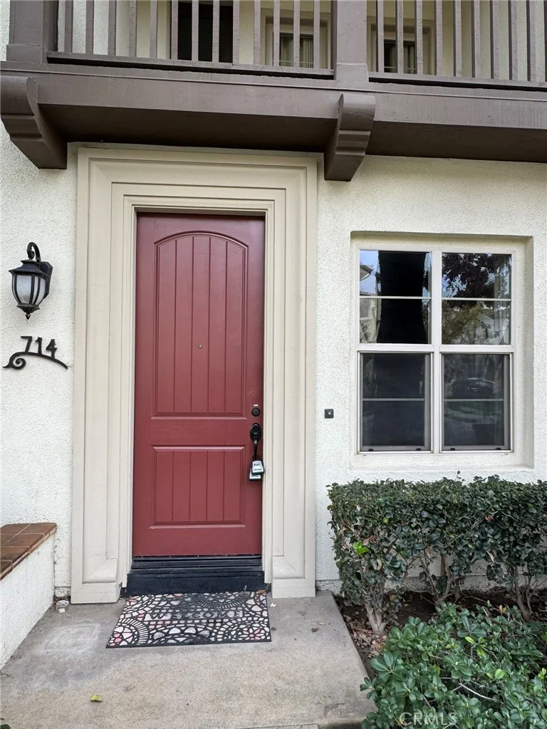 Photo 2 of 714 S Casita