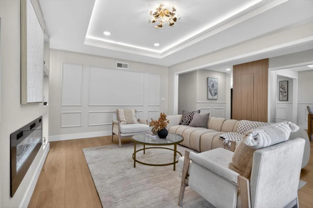 Interior 3