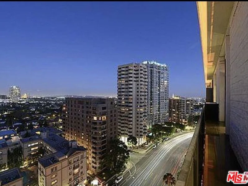 Photo 2 of 10535 Wilshire Boulevard 1203