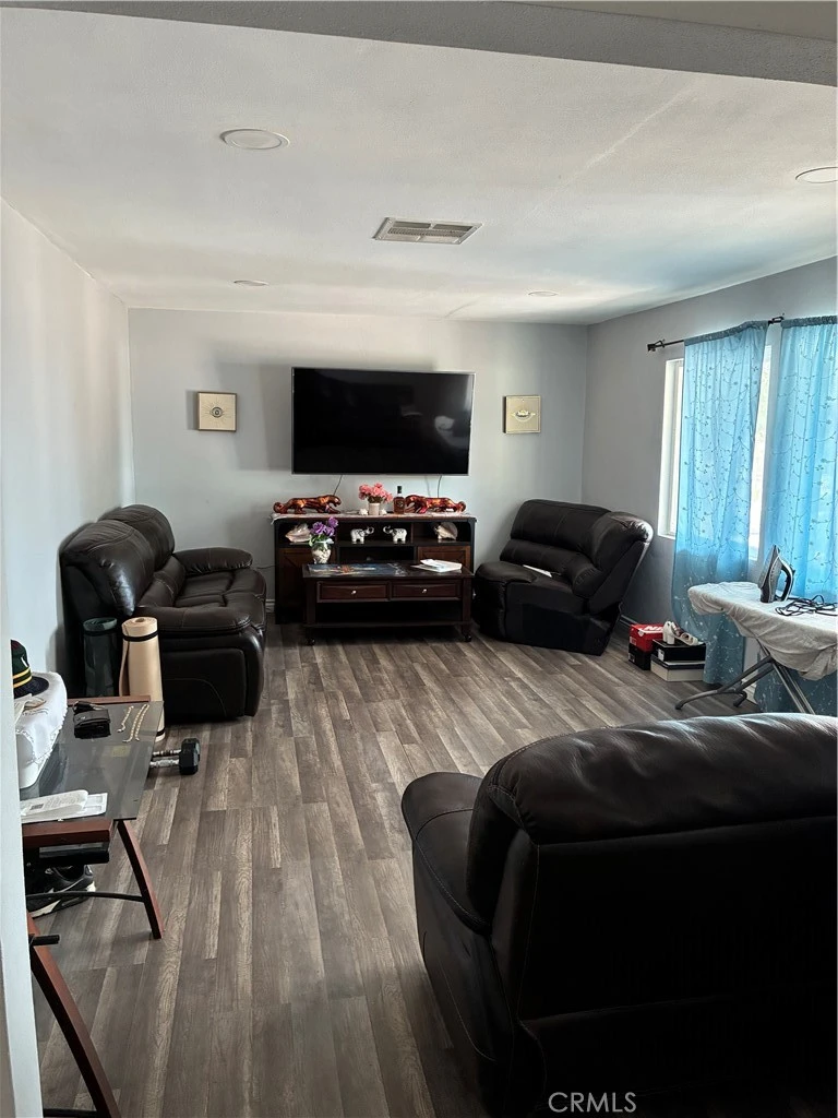 Interior 2