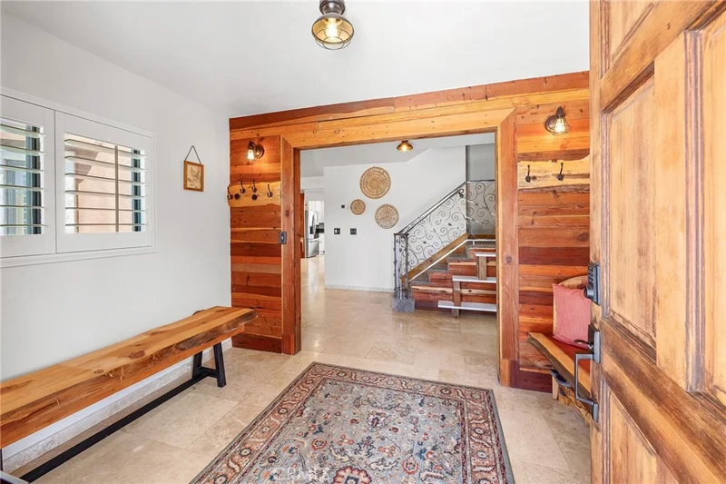 Photo 2 of 45540 Denizen Heights