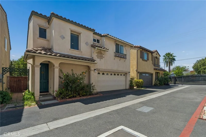 Photo 2 of 11379 Villa Del Sol