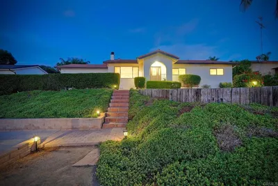 2185 Hawley Drive, Vista, CA 92084