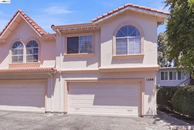 1569 Oxford St, Redwood City, CA 94061