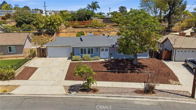 Photo 2 of 1577 Olive Hills Avenue