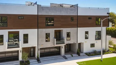 12818 Bloomfield Street, Studio City, CA 91604