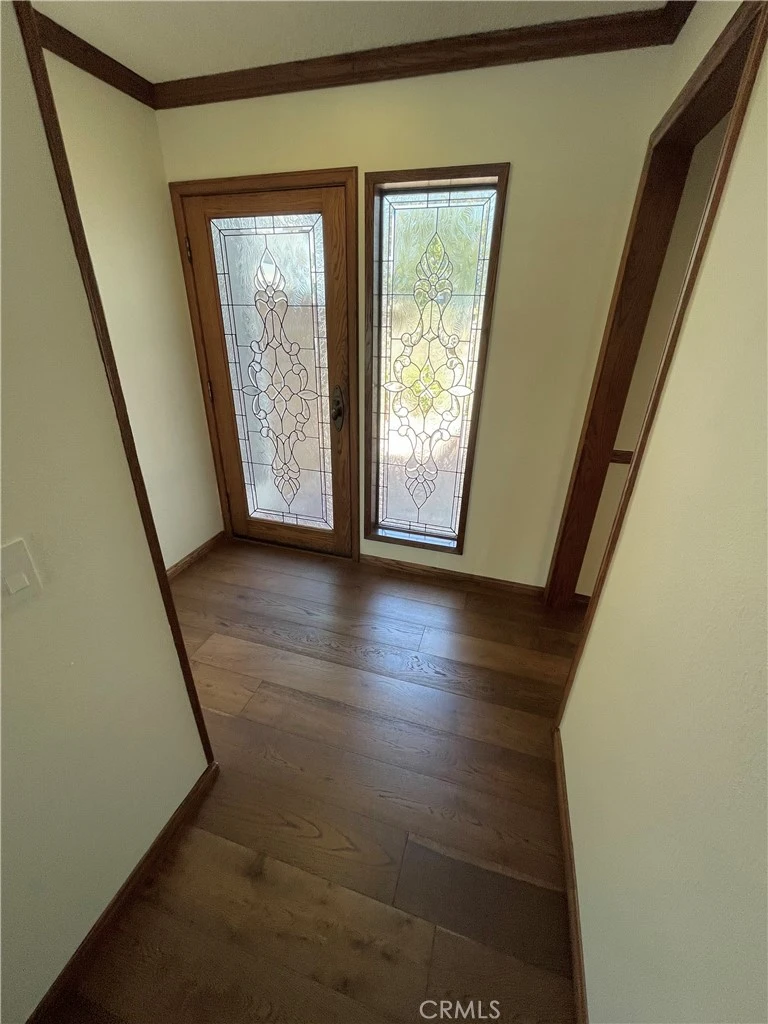 Interior 3