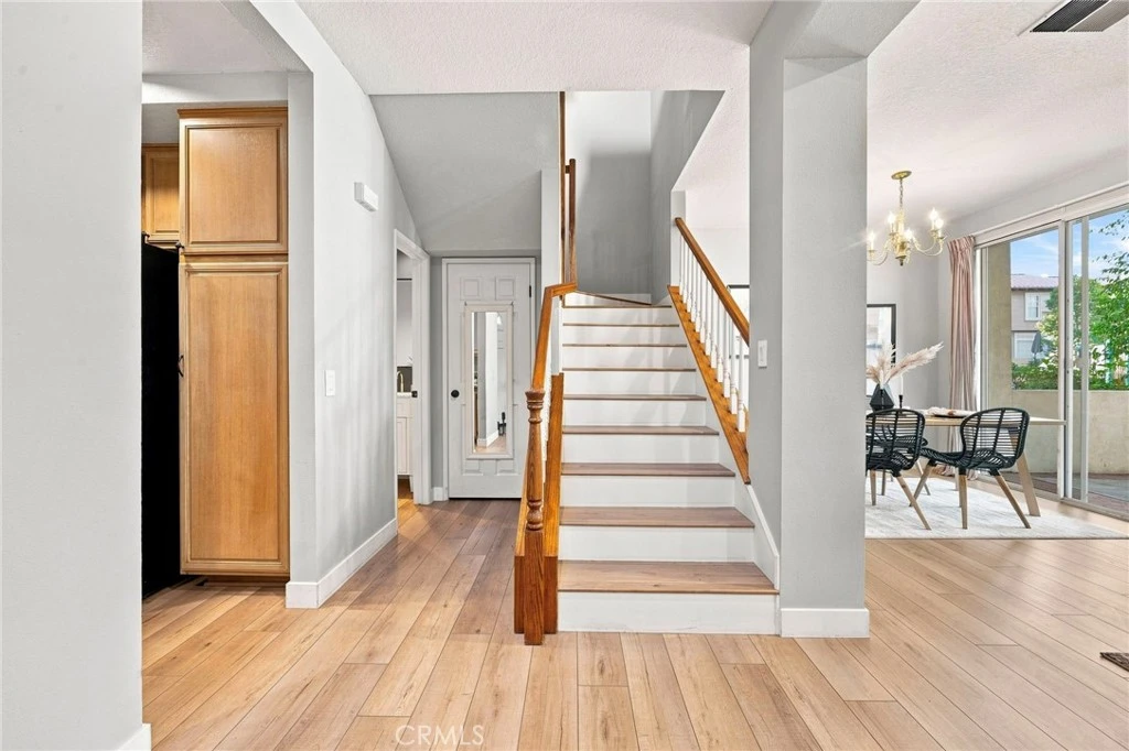 Interior 4