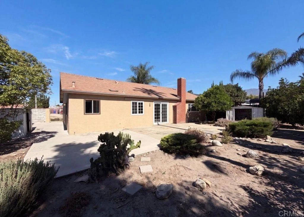Interior 2
