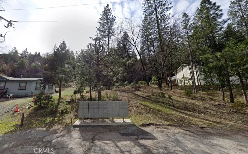 Photo 2 of 16735 Silver Drive S