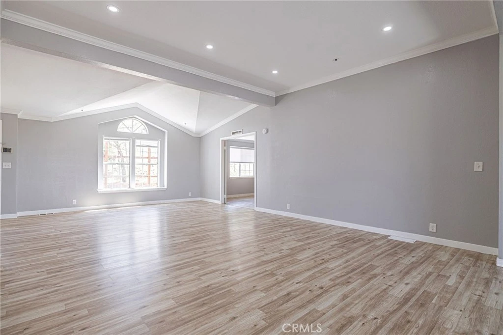 Interior 3