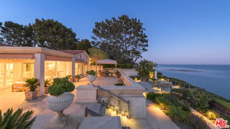 Photo 2 of 29000 Cliffside Drive