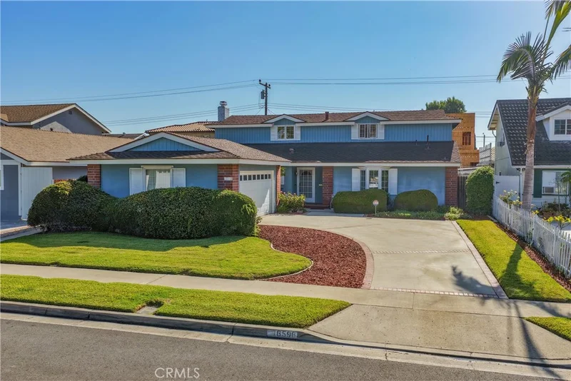 16596 Redwood Cr., Fountain Valley, CA 92708