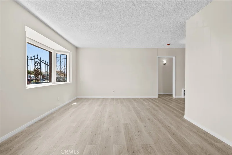 Photo 2 of 14609 S Cahita Avenue